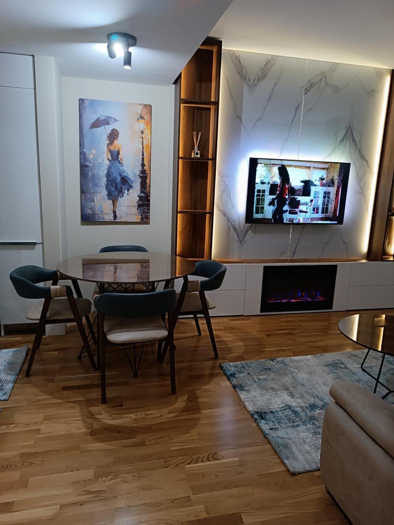 Anika Luxury Apartment At Diamond Center Skopje Ngoại thất bức ảnh